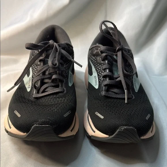 Brooks Ghost 14 Woman’s, size 8.5 Running Sneakers, Black/Pearl/Peach, Preowned - Picture 11 of 15